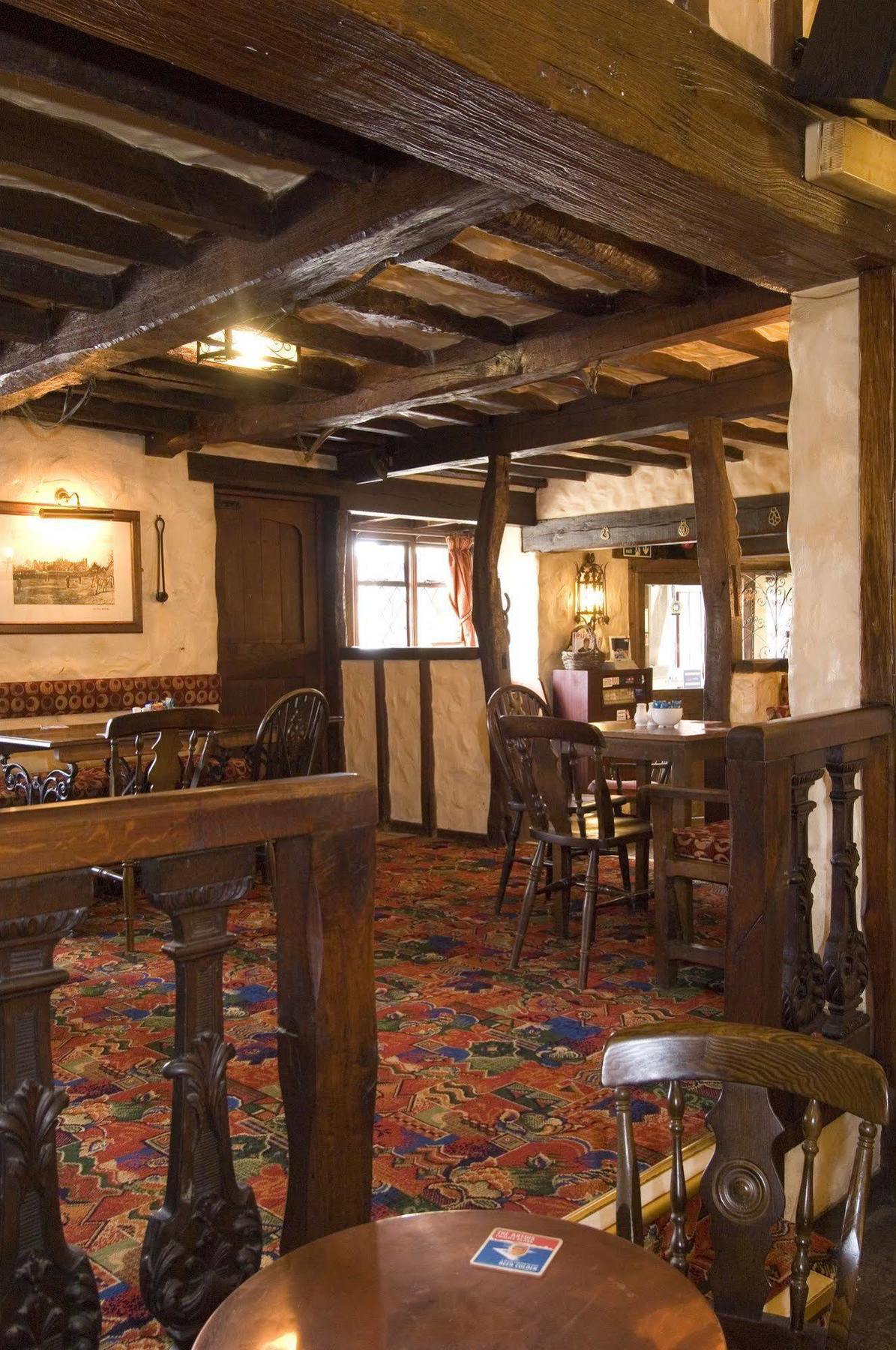 The Horseshoe Inn Herstmonceux Bagian luar foto