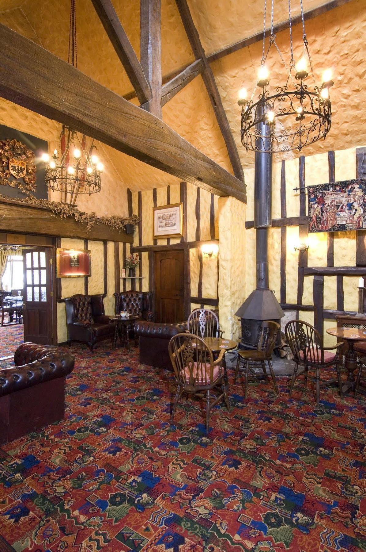 The Horseshoe Inn Herstmonceux Bagian luar foto
