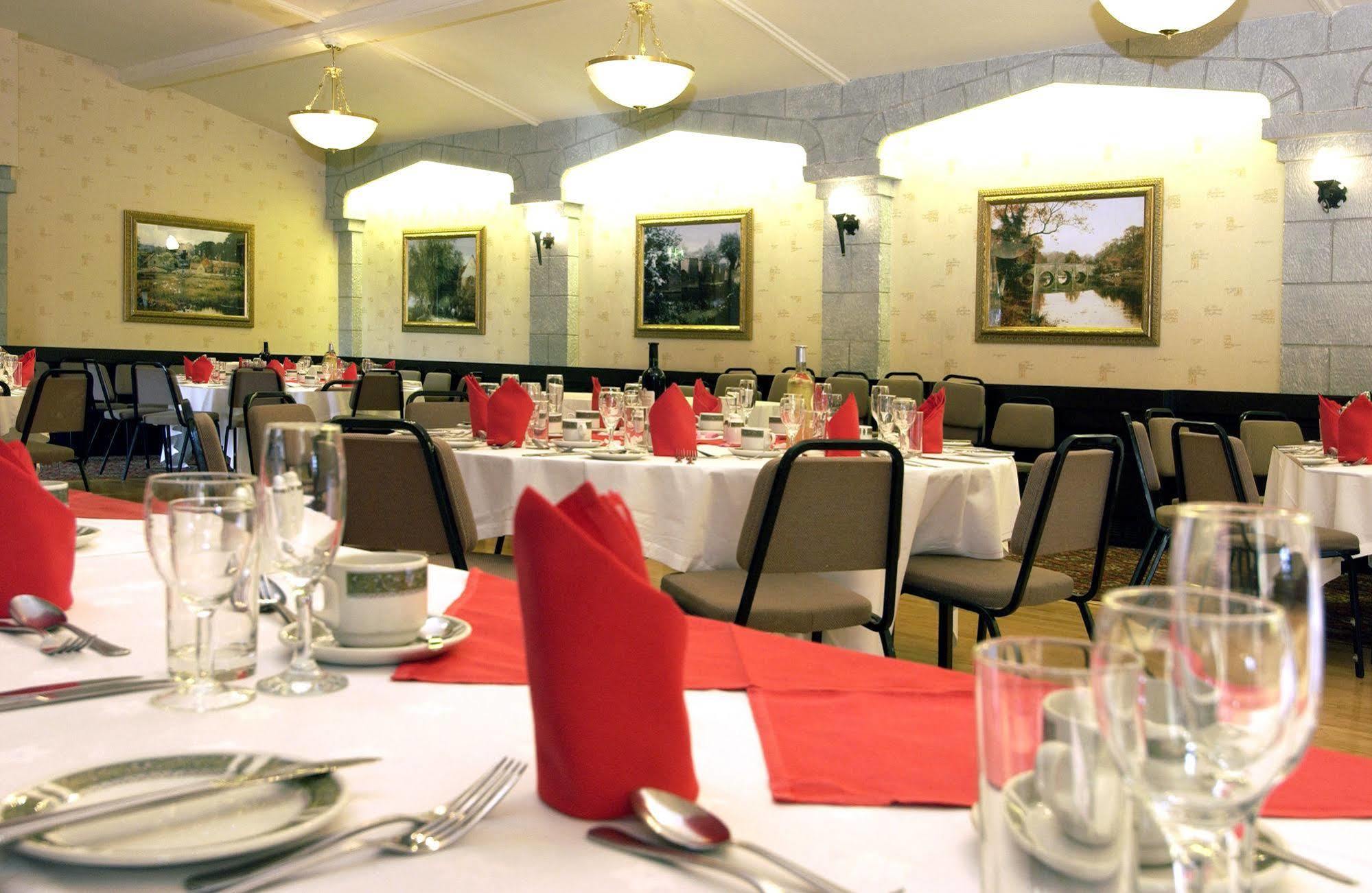 The Horseshoe Inn Herstmonceux Restoran foto