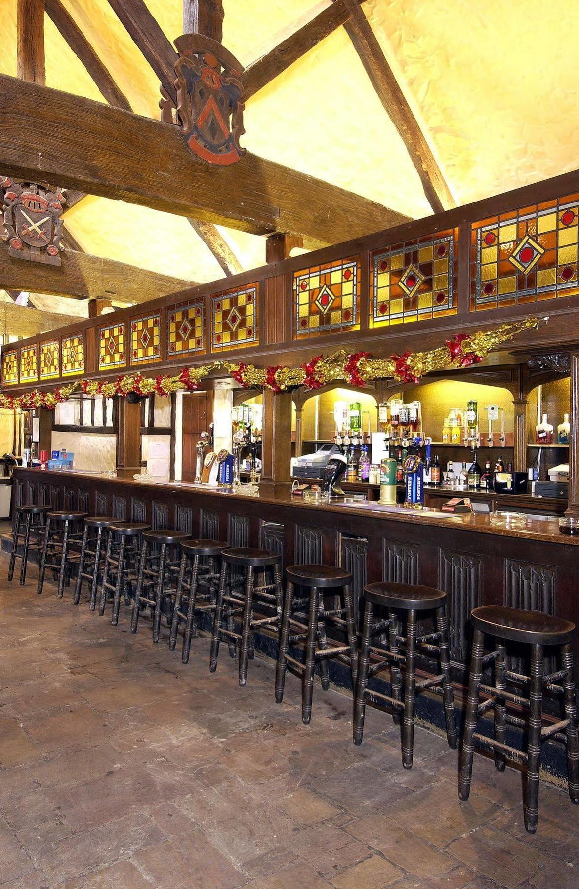 The Horseshoe Inn Herstmonceux Bagian luar foto