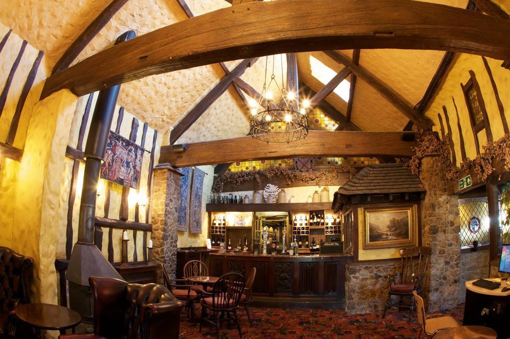 The Horseshoe Inn Herstmonceux Bagian luar foto